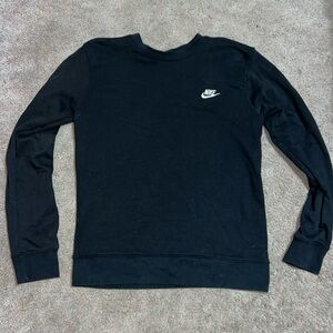 Nike Club Crew Neck Sweatshirt in Black & White